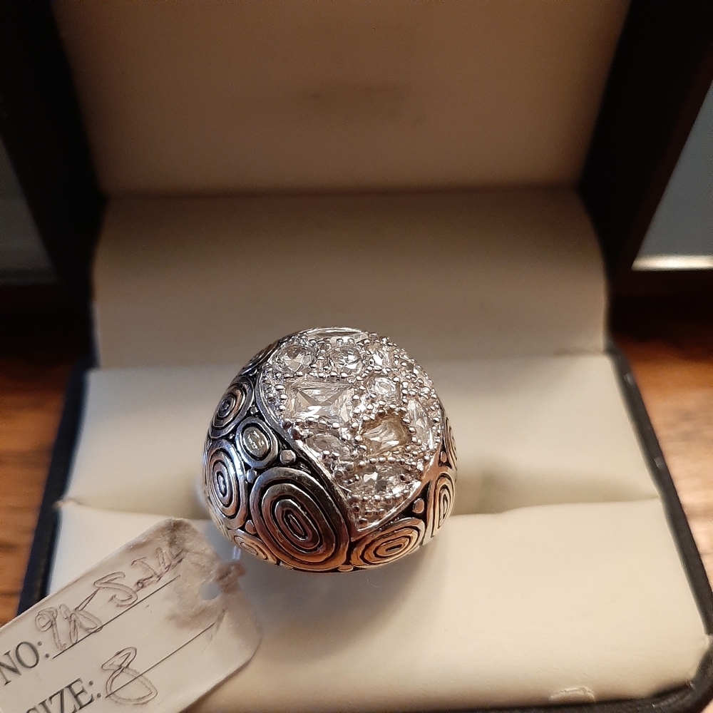 Ladies jewelry